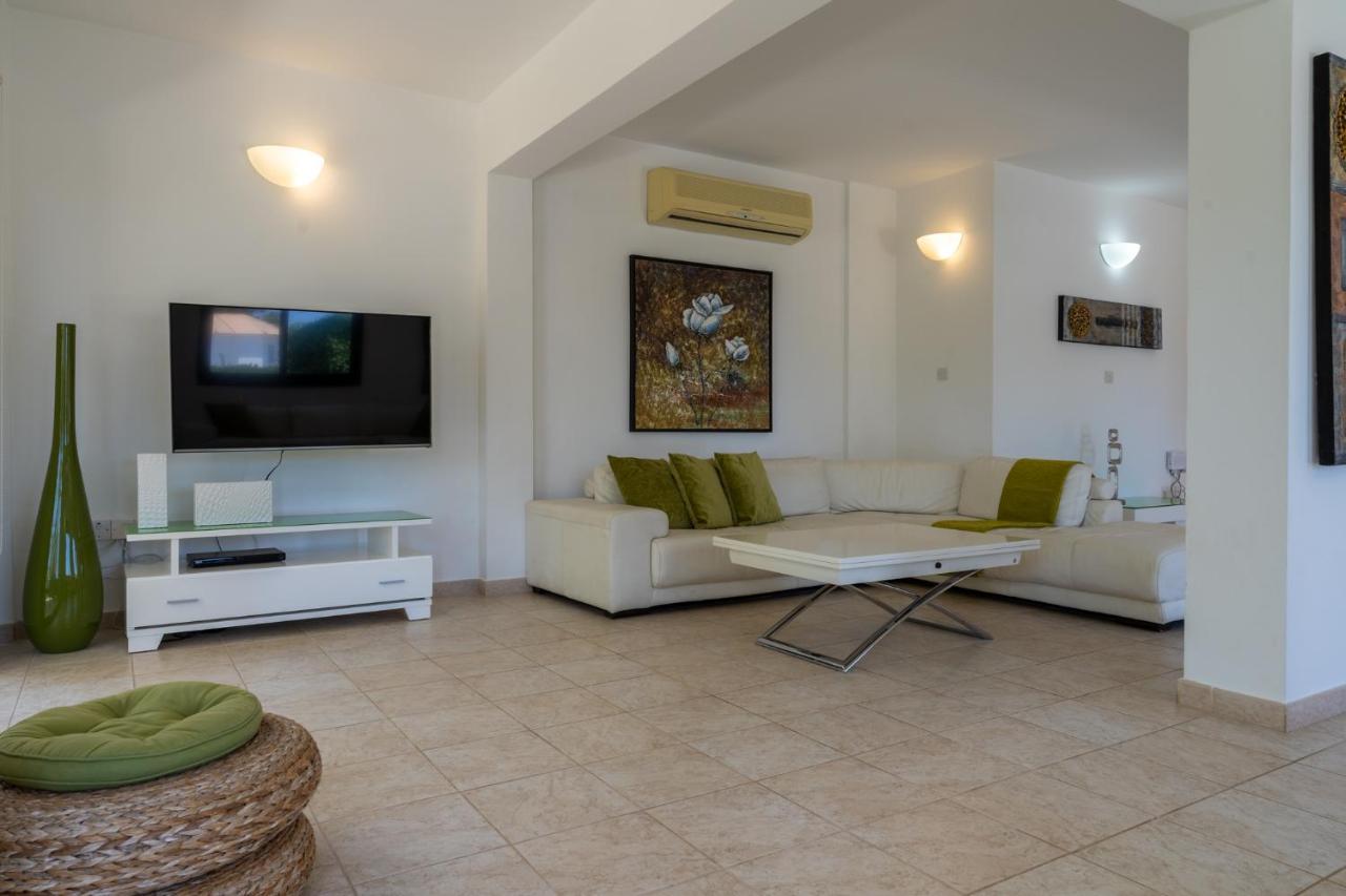 Lime 3-Bedroom Villa In Protaras Exterior foto