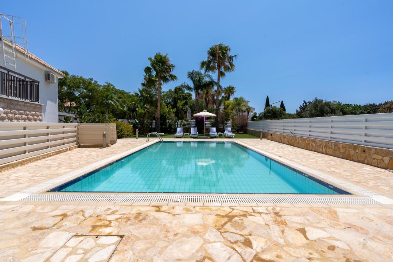 Lime 3-Bedroom Villa In Protaras Exterior foto